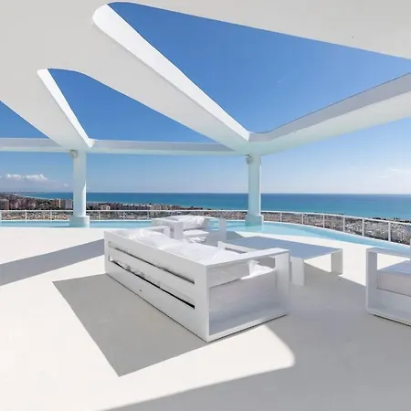 Seaview Luxury With Rooftop Pool *