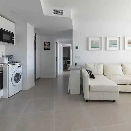 Seaview Luxury With Rooftop Pool Apartamento
